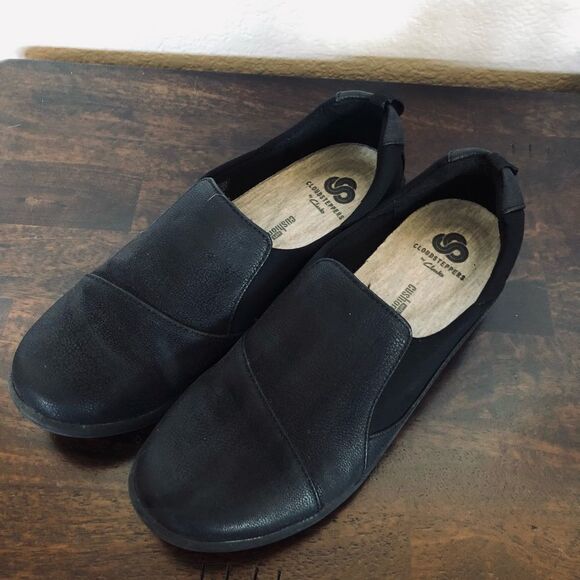Clarks Cloudsteppers Black Lightweight Slip On Shoes 8 - Picture 1 of 7